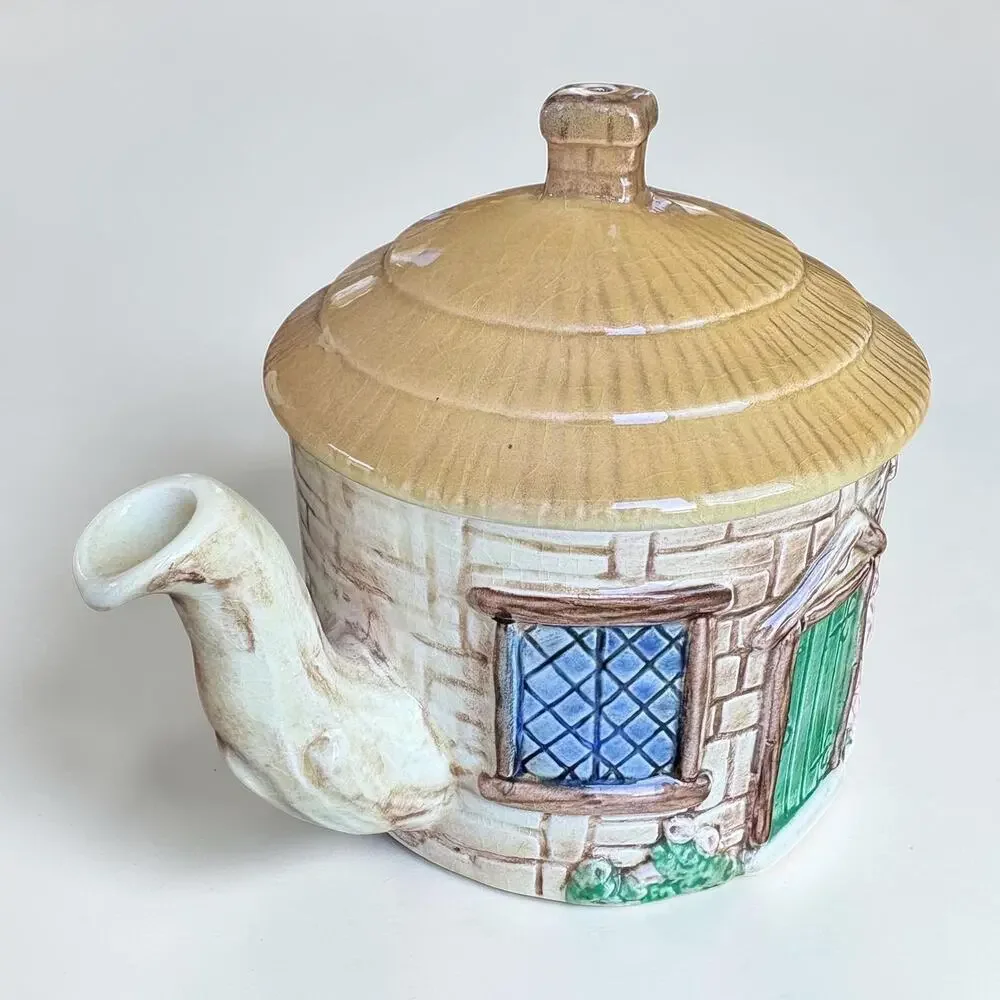 Sylvac Cottage Teapot Staffordshire England Novelty Cottageware Vintage w/ Lid